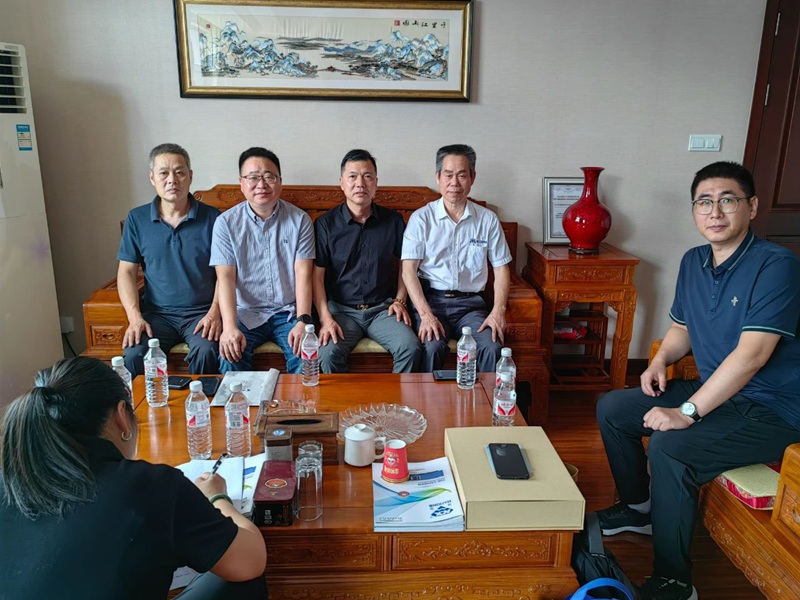 温州市紧固件行业协会3.jpg 温州市紧固件行业协会3.jpg