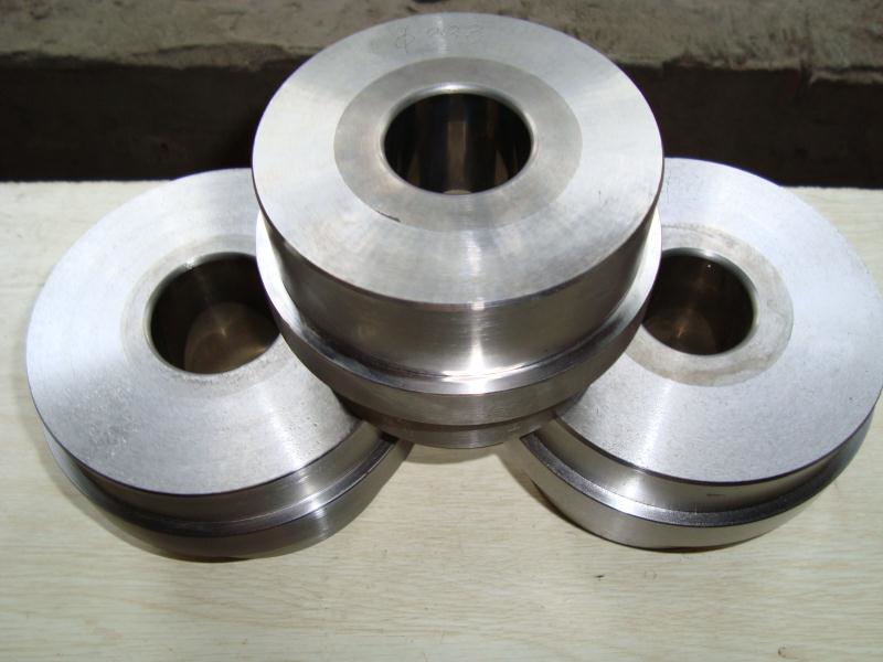 热挤压成型模具-高强度六角螺母,钢筋套筒.