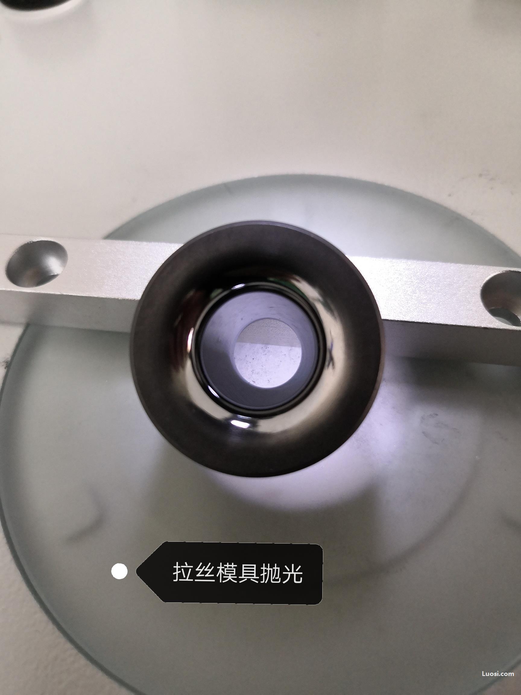 涂层拉丝模为国内现有最小尺寸涂层拉丝模,主要用于不锈钢及硬线